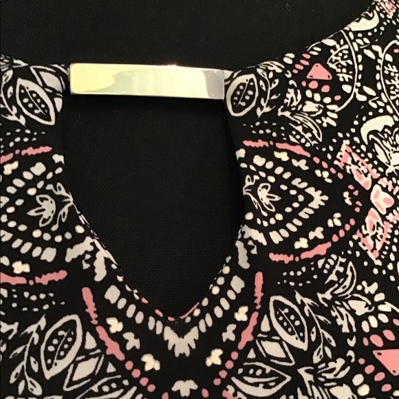 Beautiful Dress - Picture 3 of 3